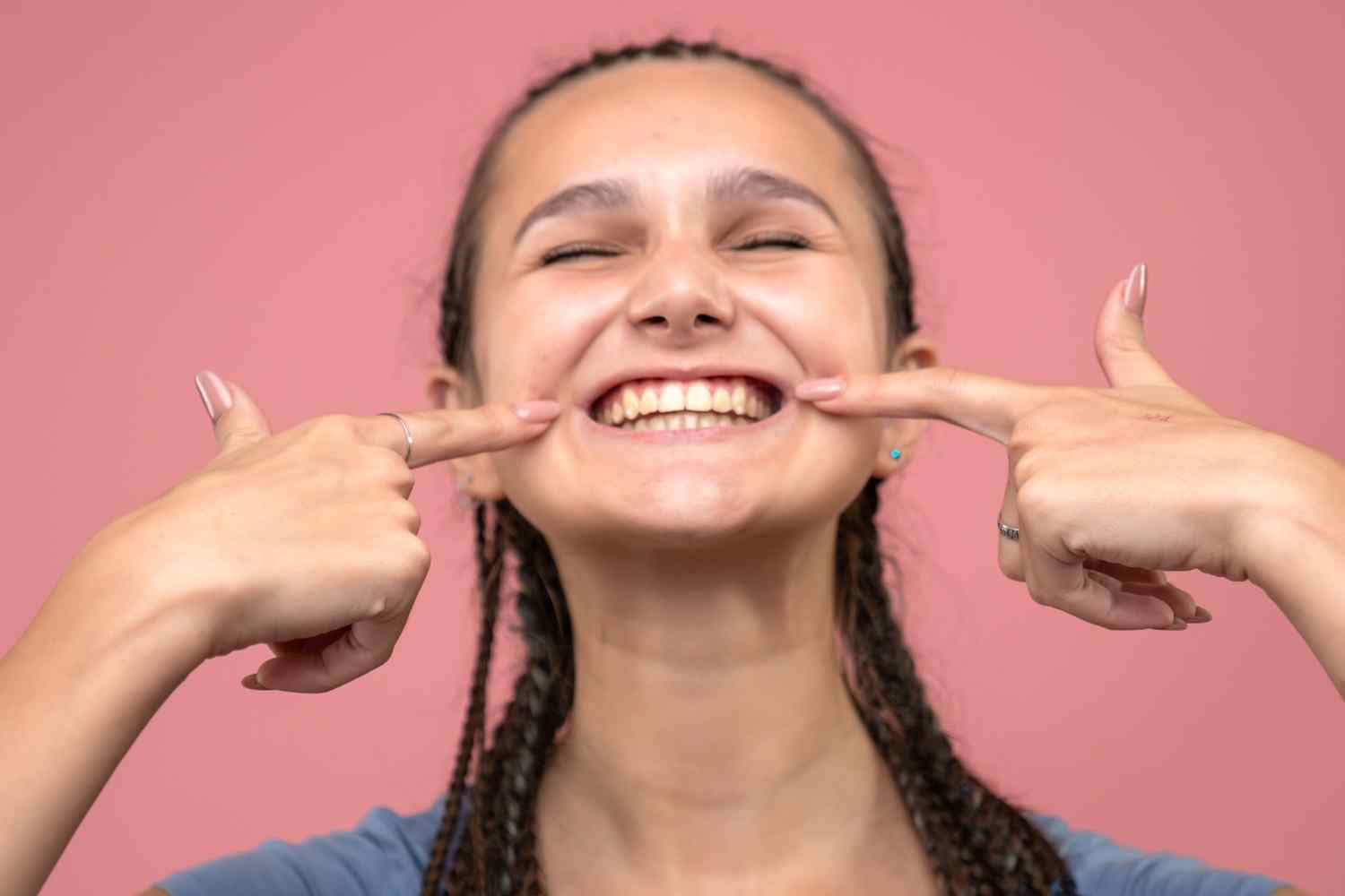 smiling-pink